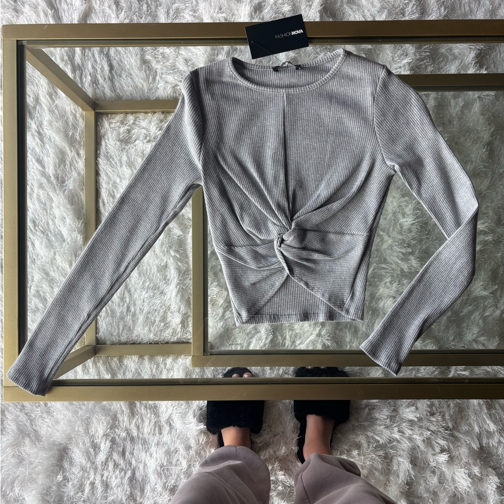 Gray Long Sleeve Twist Knot Top size small with tags